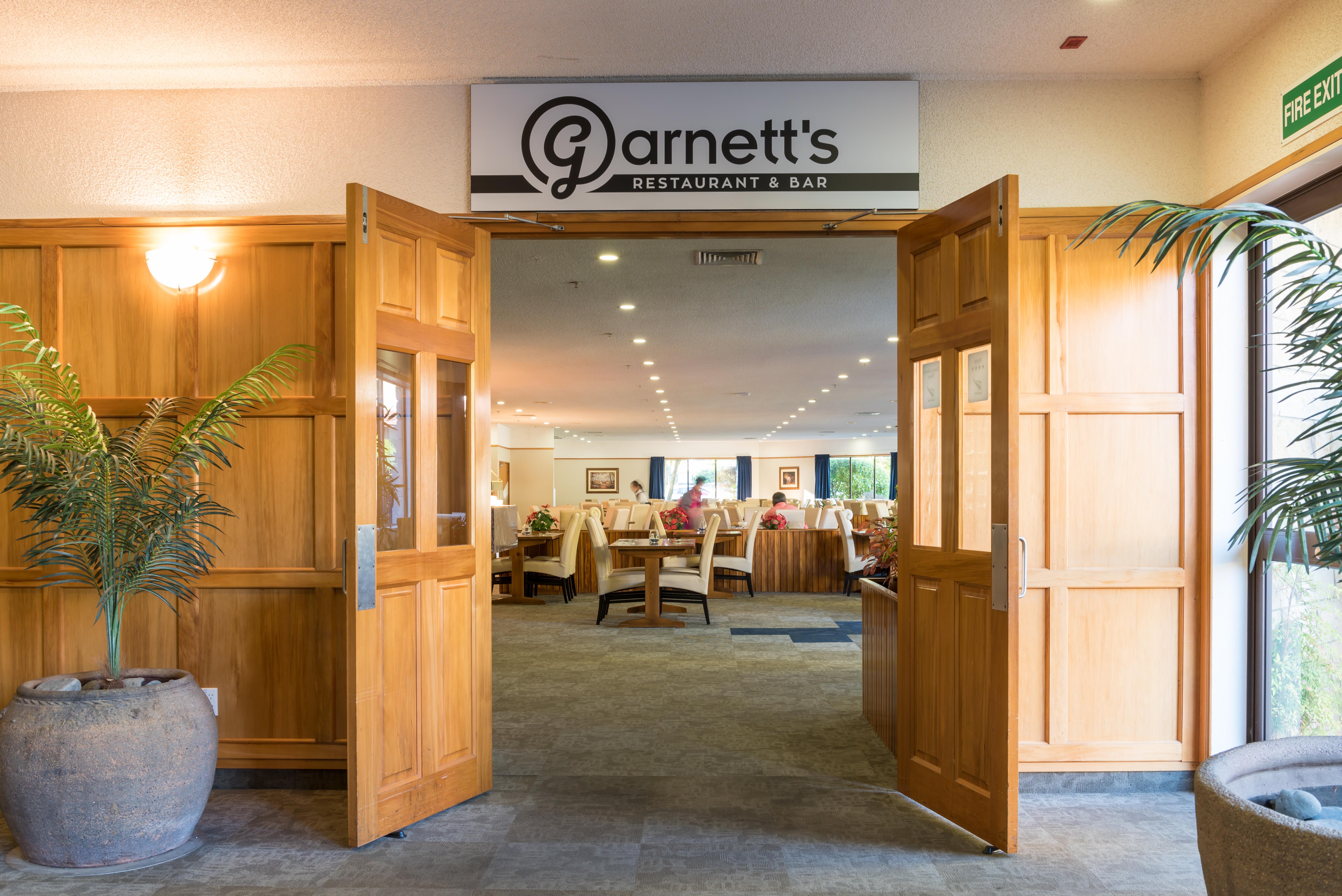 Distinction Hamilton Hotel & Conference Centre Exterior photo